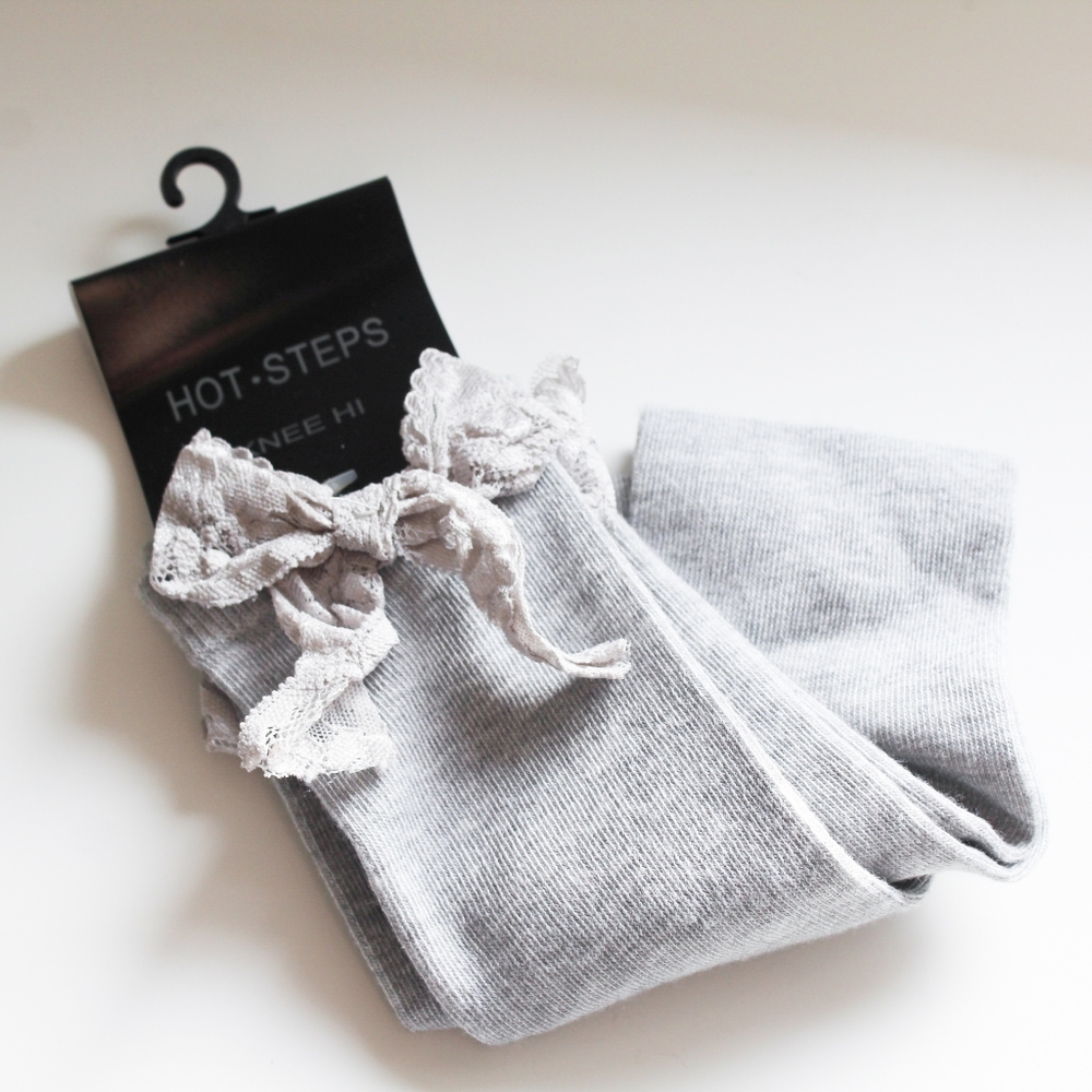 NWT Hot Steps Lace Bow Knee High Socks